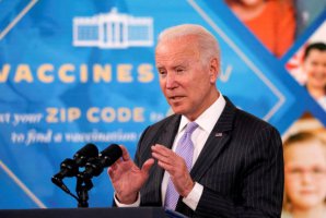 拜登希望美國(guó)機(jī)構(gòu)強(qiáng)制對(duì)未接種疫苗的員工核酸檢測(cè)