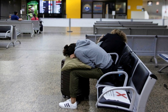 隨著新冠確診病例激增 巴西陷入困境