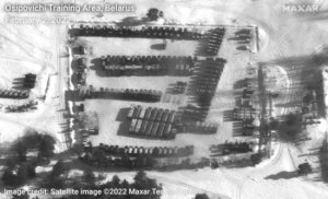 在烏克蘭邊境附近大規(guī)模集結俄羅斯軍隊