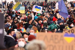 柏林超過10萬人抗議俄烏戰(zhàn)爭