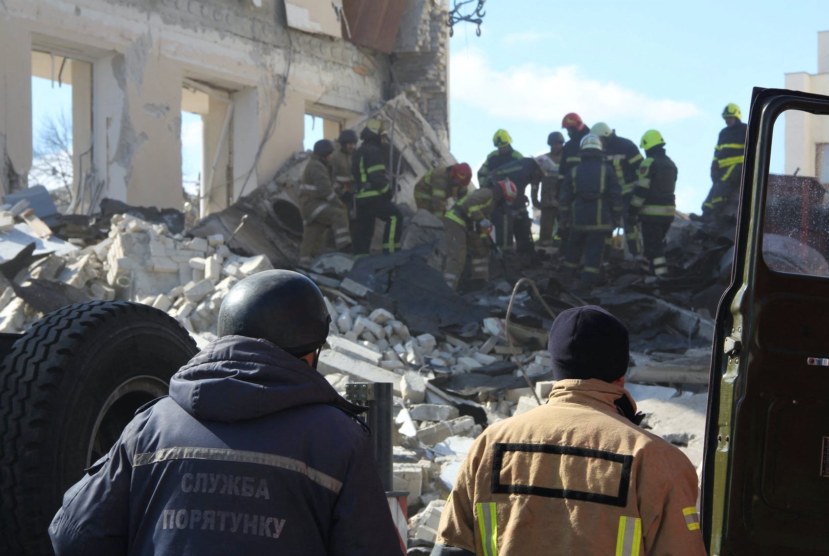 烏克蘭總統(tǒng)澤連斯基呼吁進(jìn)行有意義的停火談判