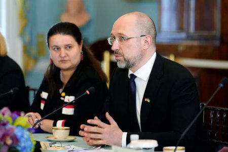 美國(guó)國(guó)務(wù)卿與烏克蘭總理討論幫助烏克蘭的方式