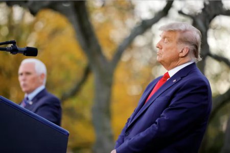 特朗普批評彭斯的行為缺乏勇氣