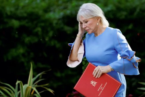 英國(guó)表示將加強(qiáng)互聯(lián)網(wǎng)法律以打擊俄羅斯的虛假信息