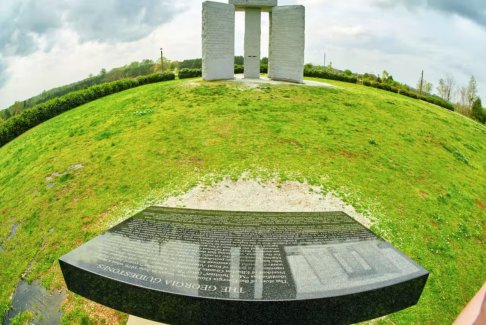 爆炸巖石喬治亞指南石被稱為“美國(guó)的巨石陣”