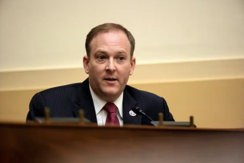 美國(guó)國(guó)會(huì)議員李澤爾丁在紐約州競(jìng)選演講中遭到襲擊