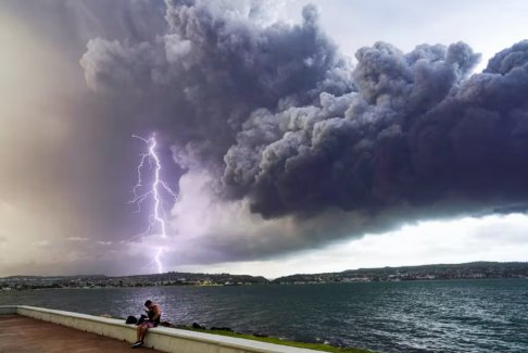 古巴控制油庫火災(zāi) 這是島上歷史上最嚴重的火災(zāi)