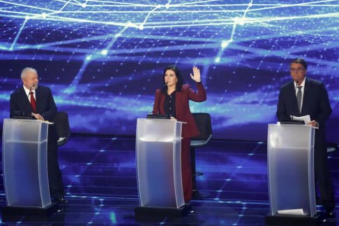 博爾索納羅和盧拉在巴西總統(tǒng)辯論中對峙