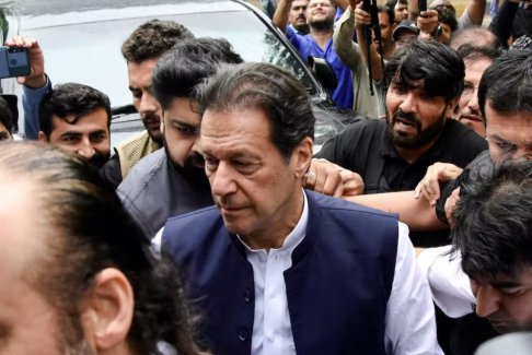 巴基斯坦法院起訴前總理伊姆蘭·汗藐視法庭