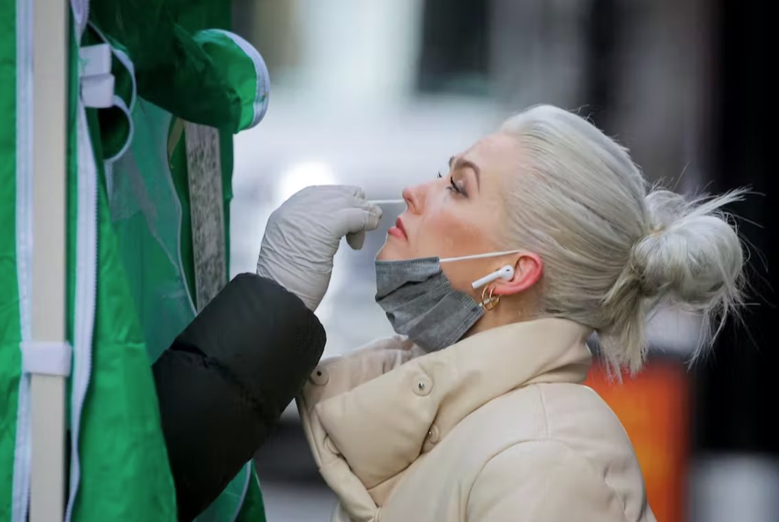 拜登說&ldquo;大流行已經(jīng)結(jié)束&rdquo;，即使死亡人數(shù)和成本上升