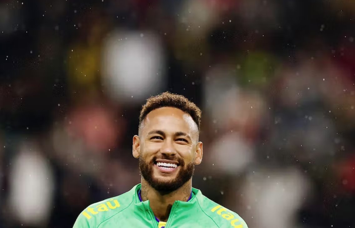 巴西足球明星內(nèi)馬爾在投票前支持博爾索納羅