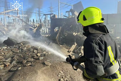 俄羅斯攻擊能源基礎(chǔ)設(shè)施 基輔準(zhǔn)備1000個取暖點