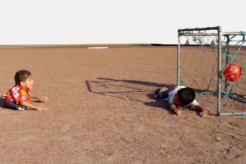 開幕式上感動(dòng)世界的“半身少年”加尼姆·阿爾·穆夫