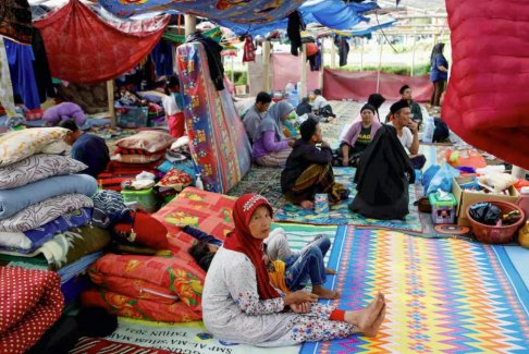 印尼首都雅加達發(fā)生5.6級地震 造成271人死亡 40人失蹤