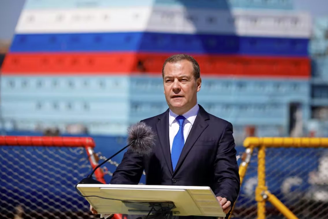 梅德韋杰夫說俄羅斯正在與撒旦進(jìn)行一場(chǎng)神圣的戰(zhàn)斗