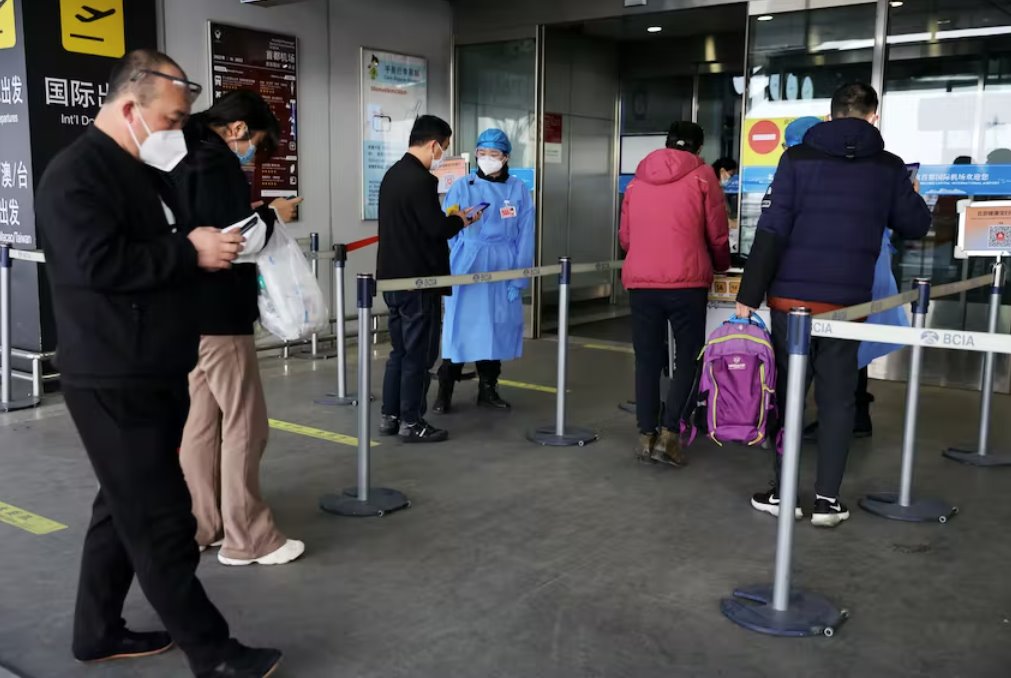 中國(guó)縮短新冠隔離時(shí)間 放寬航班限制