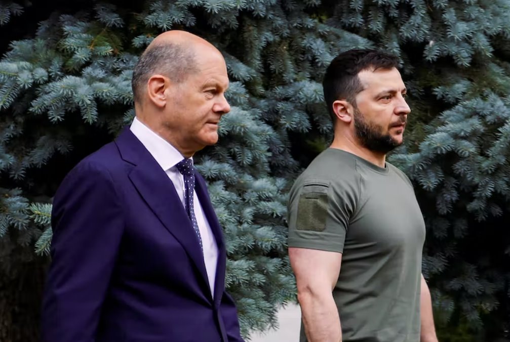 德國(guó)總理朔爾茨承諾向?yàn)蹩颂m提供更多防空幫助