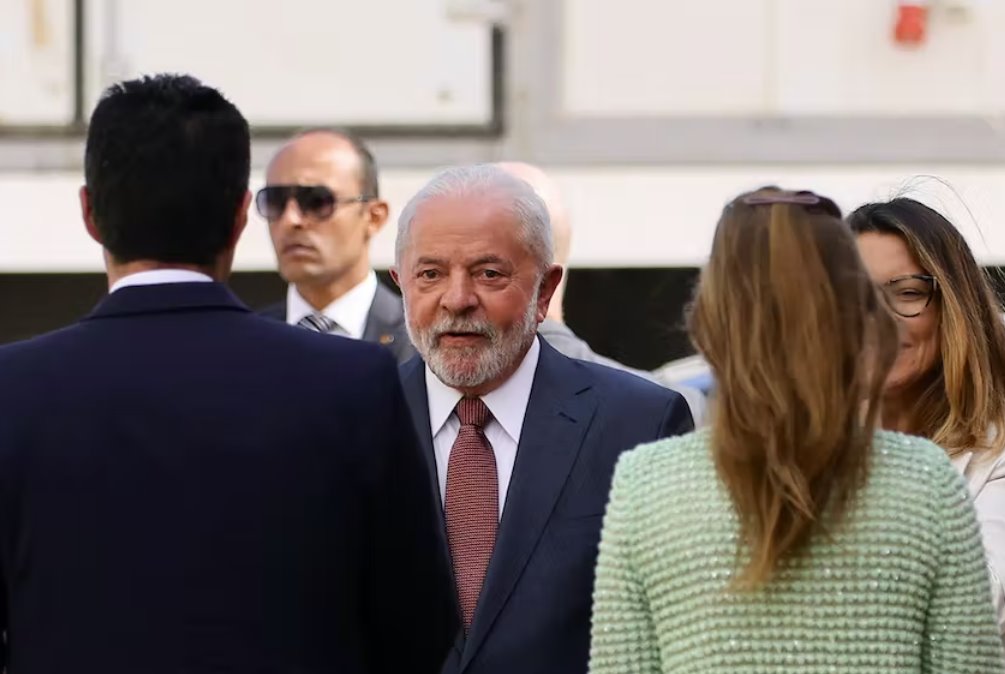 COP27：巴西當(dāng)選總統(tǒng)盧拉說(shuō)，世界應(yīng)該把錢花在氣候上而不是戰(zhàn)爭(zhēng)