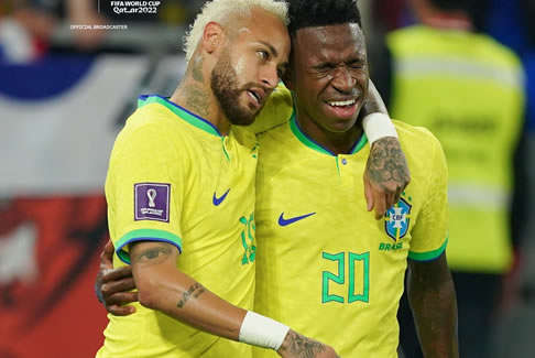 巴西4-1韓國 內(nèi)馬爾點球破門