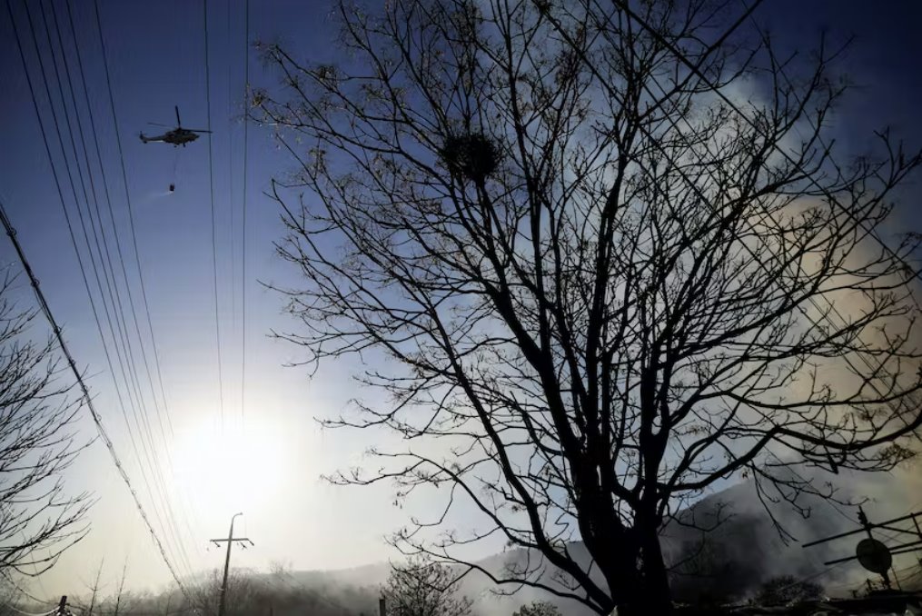 韓國棚戶區(qū)發(fā)生火災約500人被疏散