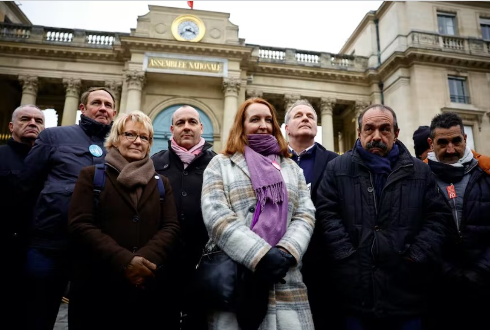 法國工會養(yǎng)老金罷工擾亂公共交通