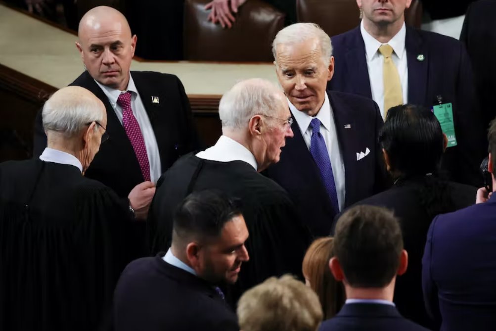 拜登在國情咨文演講中誓言保護國家 指的是中國氣球