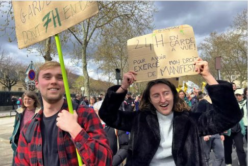 反抗的法國學生被捕后再次抗議