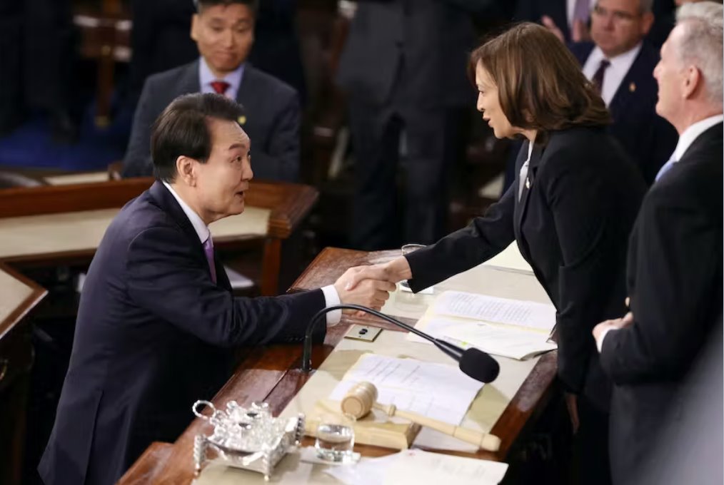 韓國總統(tǒng)尹錫烈強調在朝鮮問題上與日本美國三方合作