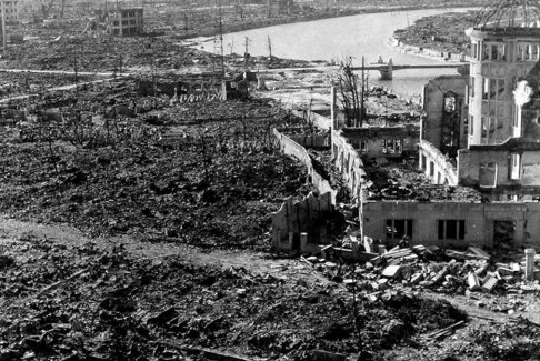 廣島日：美國(guó)原子彈焚毀日本城市