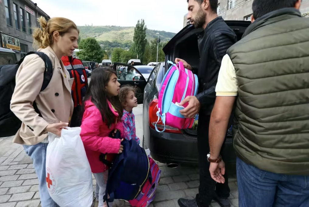 美國呼吁阿塞拜疆在數(shù)千人逃離卡拉巴赫時保護(hù)亞美尼亞人