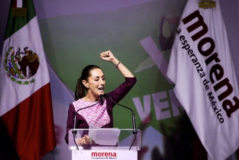 民調(diào)顯示墨西哥總統(tǒng)希因鮑姆在總統(tǒng)競選中遙遙領(lǐng)先