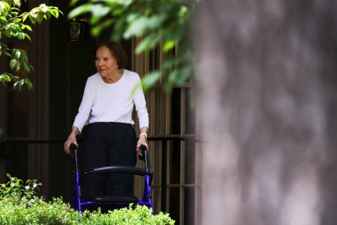 美國前第一夫人羅莎琳·卡特96歲 在家接受臨終關(guān)懷