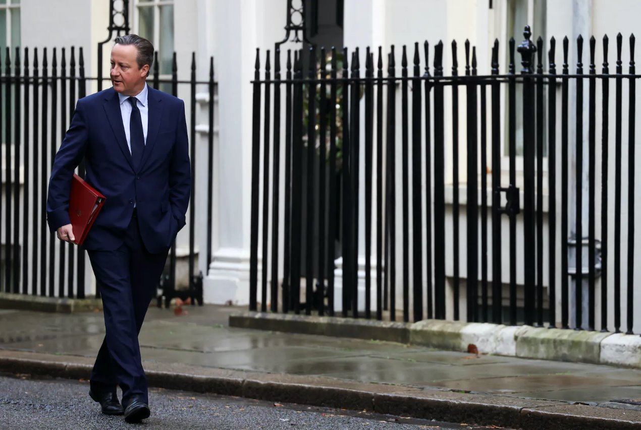 英國(guó)外交、聯(lián)邦和發(fā)展事務(wù)大臣戴維&middot;卡梅倫