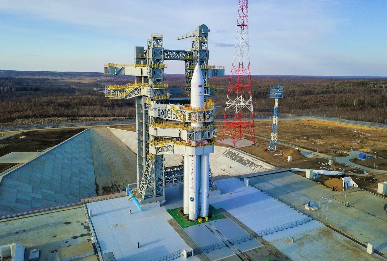 2024年4月8日，安加拉-A5火箭出現(xiàn)在俄羅斯遠(yuǎn)東阿穆?tīng)柕貐^(qū)東方航天發(fā)射場(chǎng)的發(fā)射臺(tái)上。