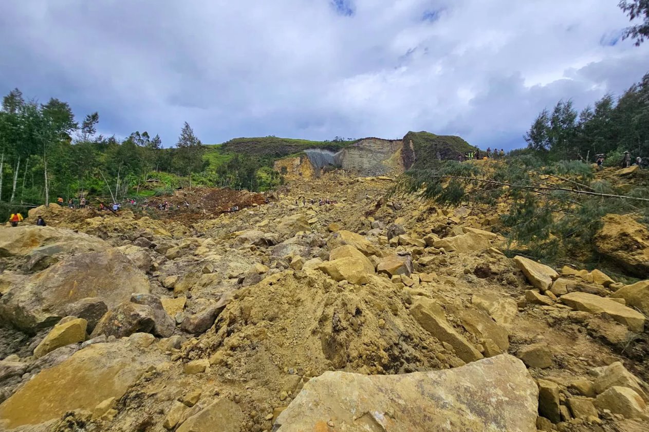 2024年5月24日巴布亞新幾內(nèi)亞恩加省邁普穆利塔卡的山體滑坡?lián)p壞情況。