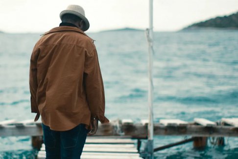 目擊者稱希臘海岸警衛(wèi)隊(duì)將偷渡移民扔下海致死