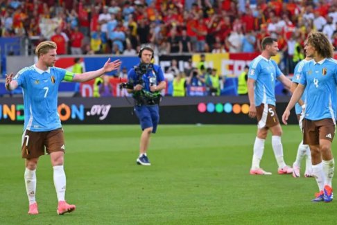 比利時(shí)艱難晉級(jí)歐洲杯16強(qiáng) 球迷噓聲嘲笑