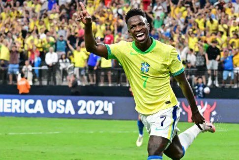 美洲杯小組賽巴西4比1巴拉圭