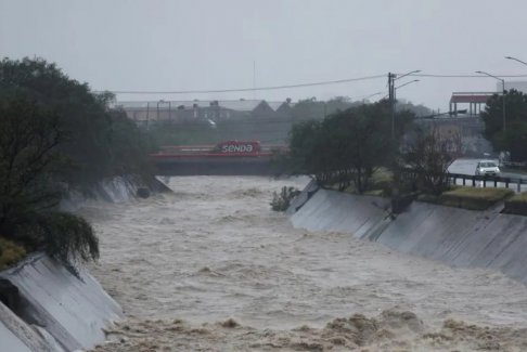 大西洋風(fēng)暴發(fā)展成為本季首場(chǎng)颶風(fēng)綠柱石