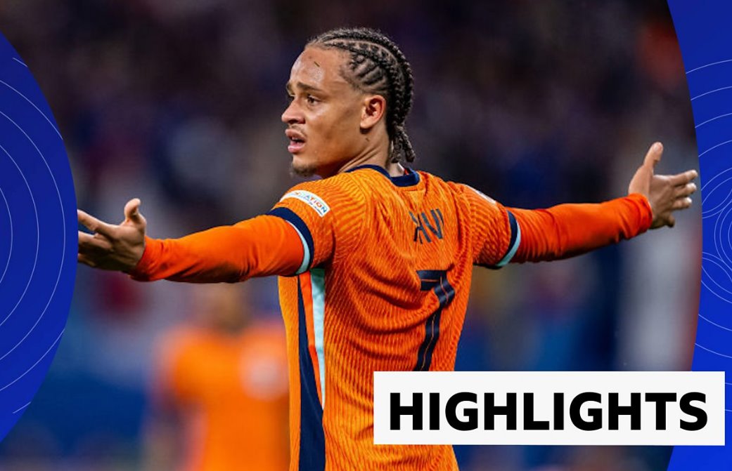 裁判誤判西蒙斯的進(jìn)球無(wú)效