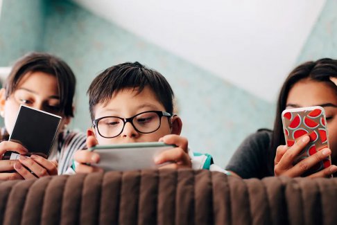 美國紐約提出立法降低青少年社交媒體成癮