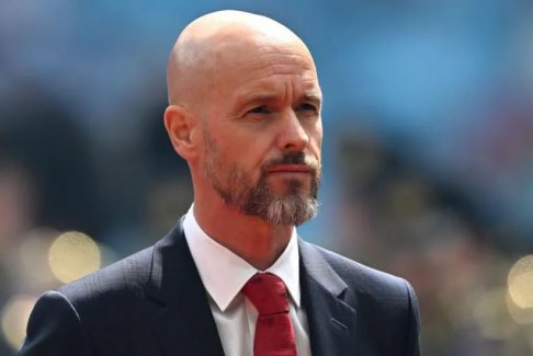 曼聯(lián)主教練埃里克·滕哈格的合同延長(zhǎng)1年至2026年