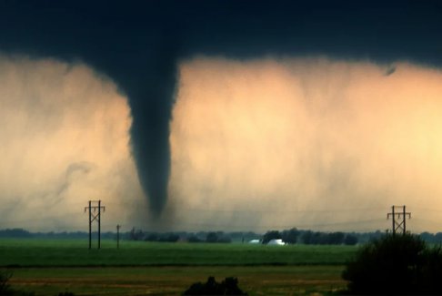 龍卷風(fēng)追逐者的真實感受