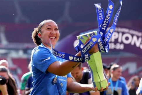 英超女球員勞倫·詹姆斯入圍歷史性PFA球員獎雙料獎