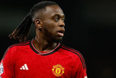 西漢姆聯(lián)以1500萬英鎊簽下曼聯(lián)后衛(wèi)萬-比薩卡