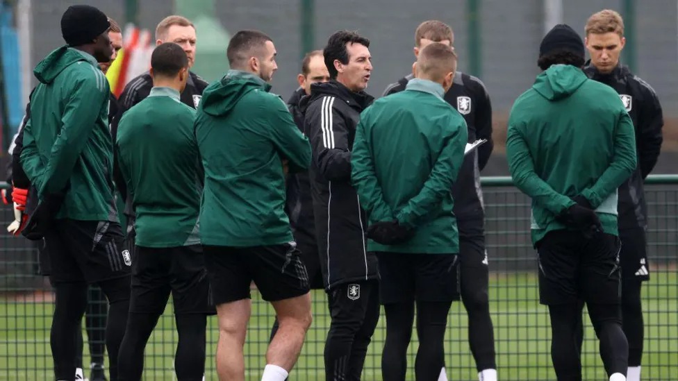 烏奈&middot;埃梅里周二在球隊前往比利時之前在伯明翰參加了阿斯頓維拉的訓練