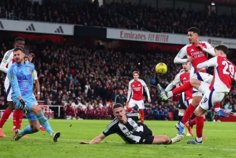 阿森納“根本無(wú)法控制”