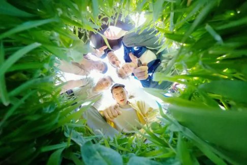 薩頓預(yù)測(cè)英超第24輪 嘉賓魷魚(yú)樂(lè)隊(duì)吉他手安東·皮爾