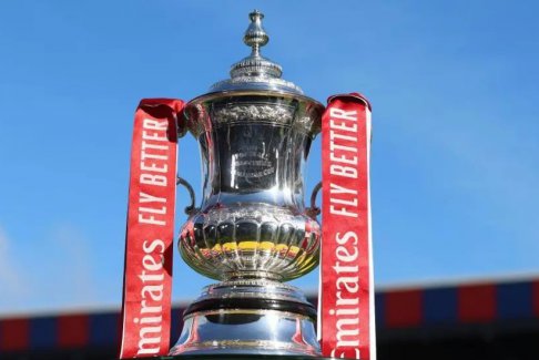 伯恩茅斯對(duì)陣曼城 普雷斯頓主場(chǎng)迎戰(zhàn)維拉