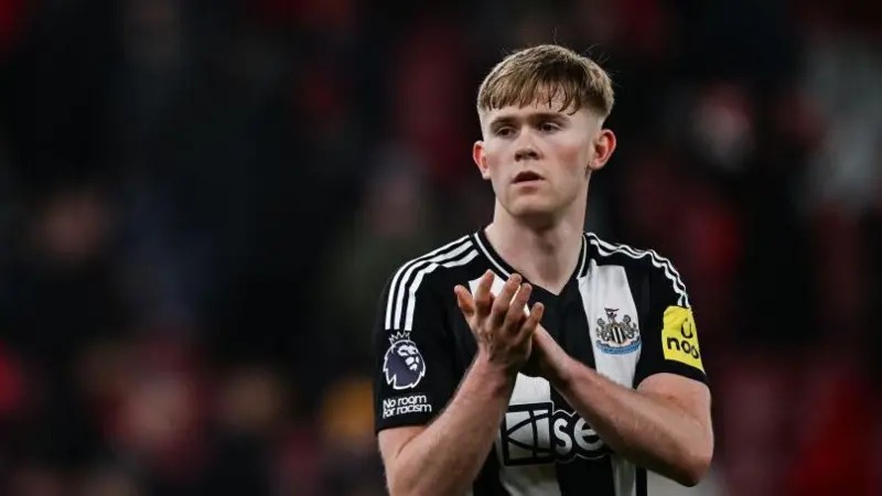 霍爾本賽季在27場(chǎng)英超聯(lián)賽中貢獻(xiàn)了4次助攻